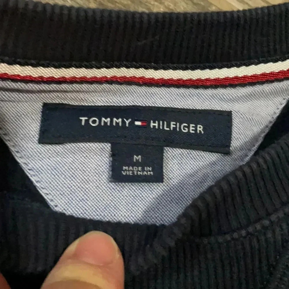 Tommy Hilfiger Crewneck sweatshirt Navy “Tommy” lettering chest. Men’s size M - Picture 4 of 11